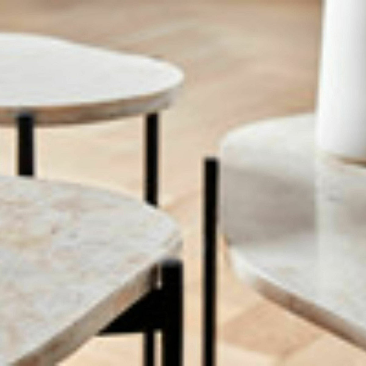 Table d'appoint travertin ivoire 95 x 54 cm La Terra - Woud - The Cool Republic