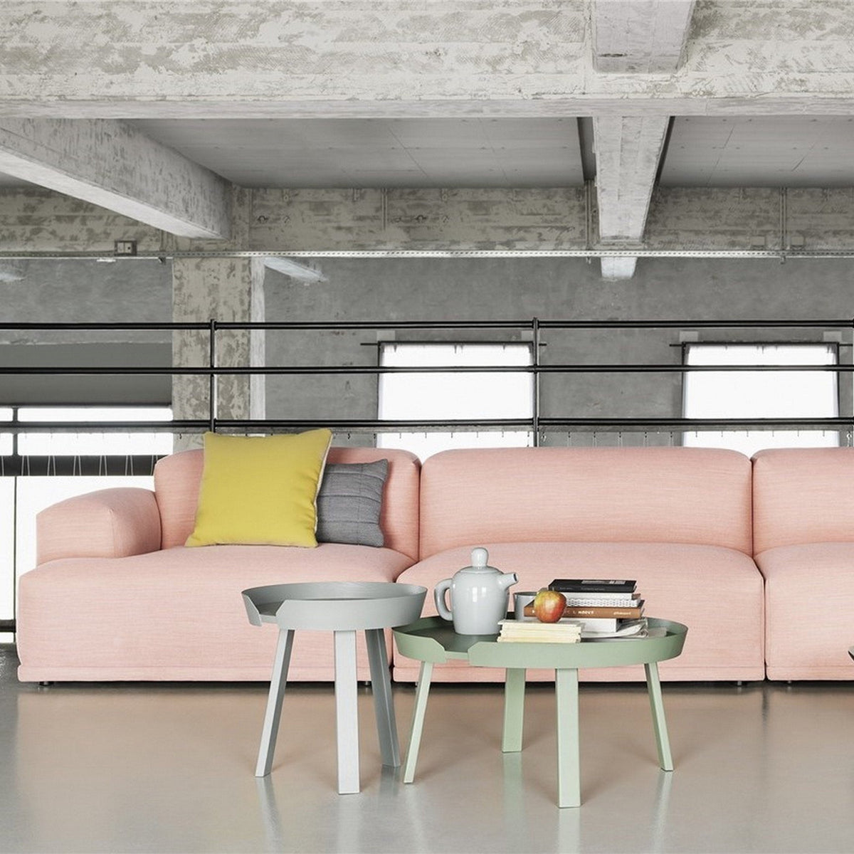Table d'appoint vert d'eau 45 cm Around - Muuto - The Cool Republic
