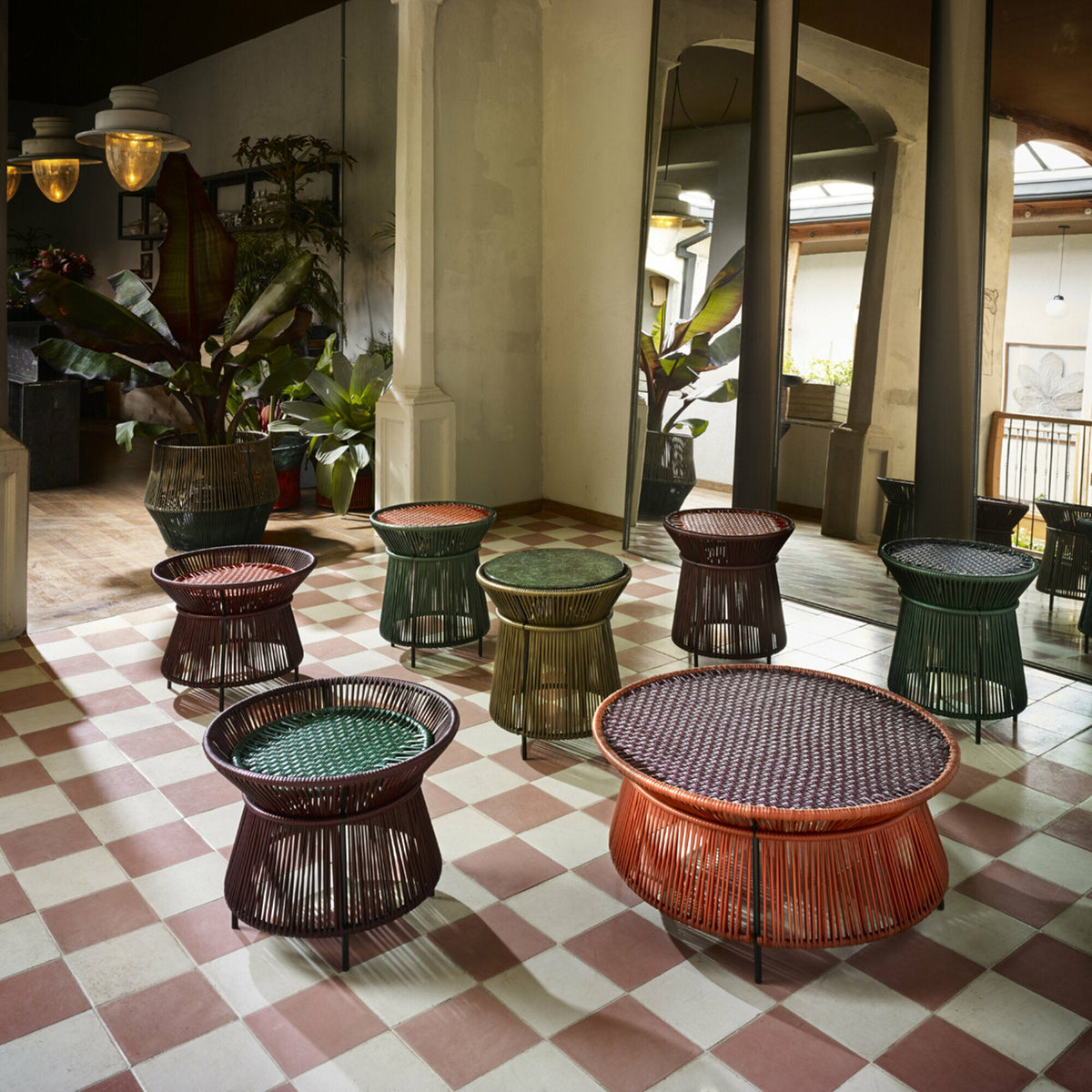 Table d'appoint violette et verte Caribe chic - Ames - The Cool Republic