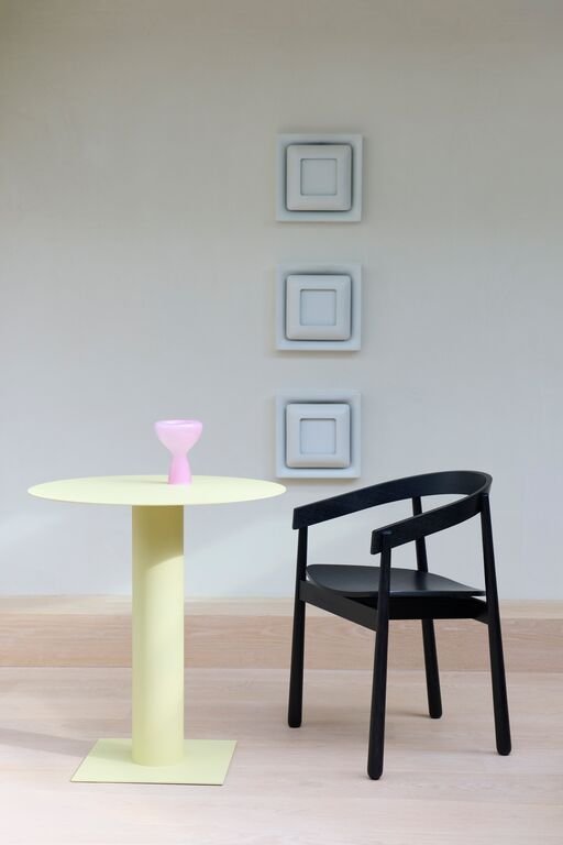 Table de bistrot en métal jaune 70x75cm Kit - Fest Amsterdam - The Cool Republic