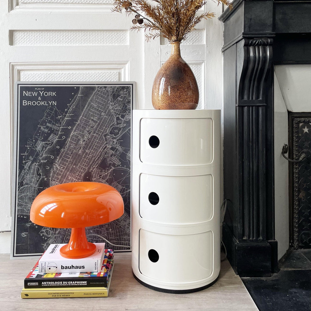 Table de chevet blanche 3 tiroirs Componibili - Kartell - The Cool Republic