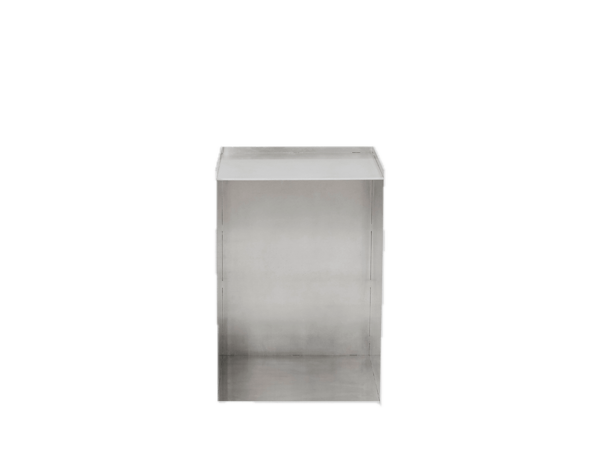 Table de chevet en aluminium 32,8 x 33,8 x 48,1 cm Rivet - Frama - The Cool Republic