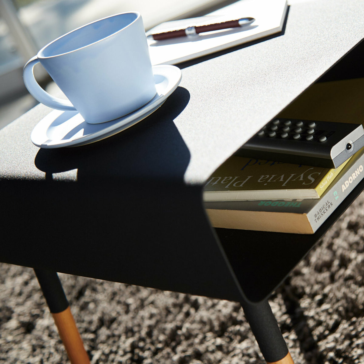 Table de chevet noir Plain - Yamazaki - The Cool Republic