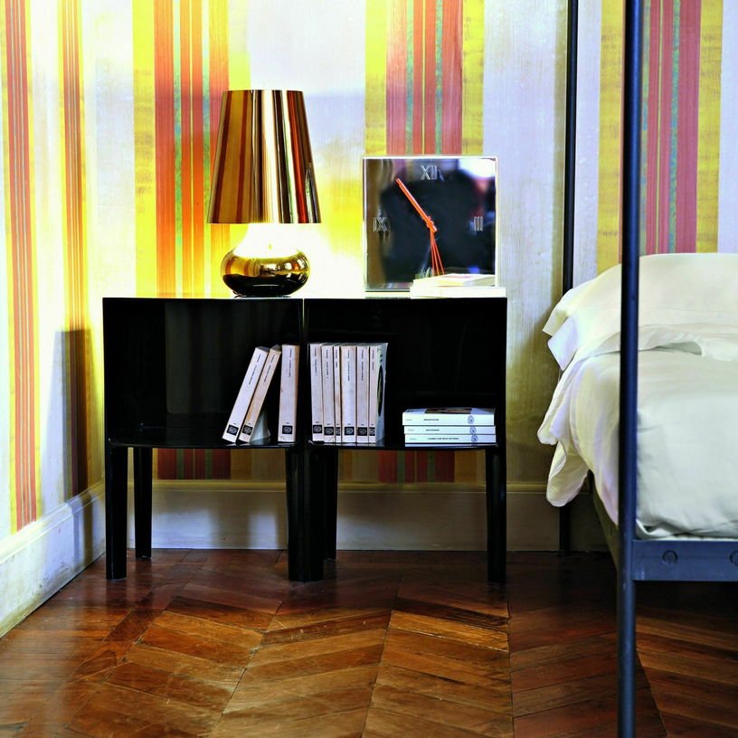 Table de chevet transparente Ghost Buster piccolo - Kartell - The Cool Republic