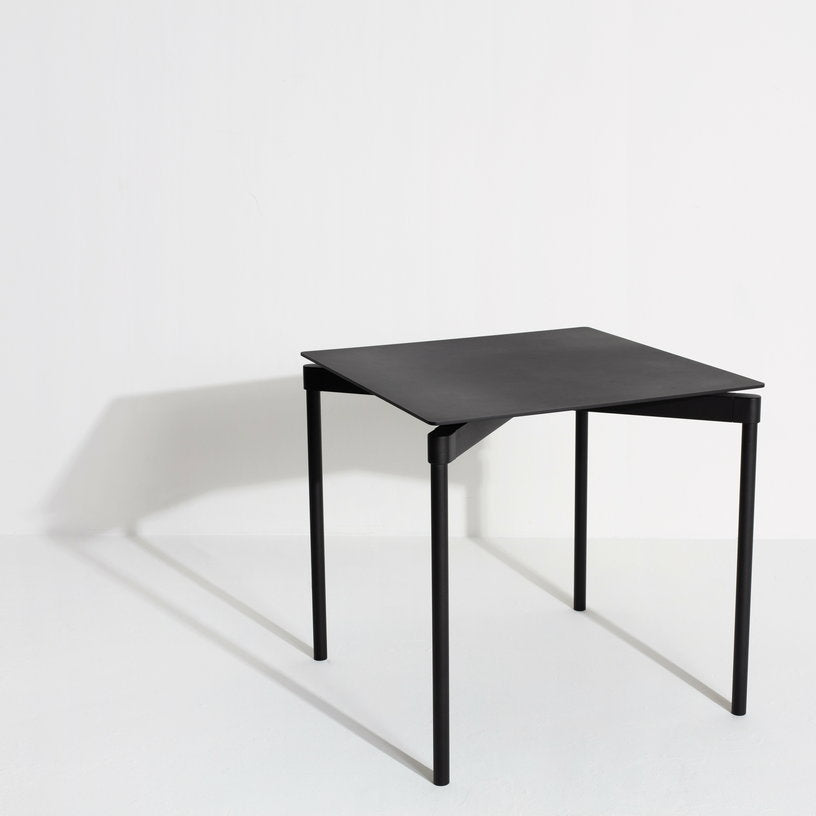 Table de jardin carrée noire Fromme - Petite friture - The Cool Republic