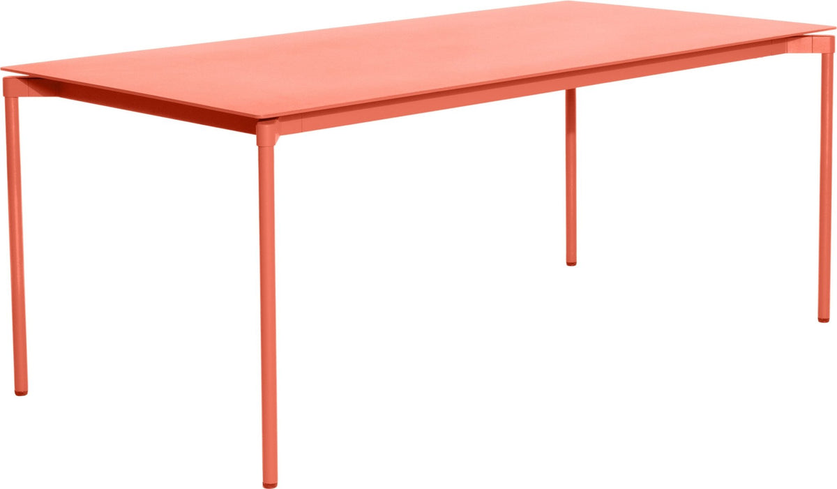 Table de jardin rectangulaire corail Fromme - Petite friture - The Cool Republic
