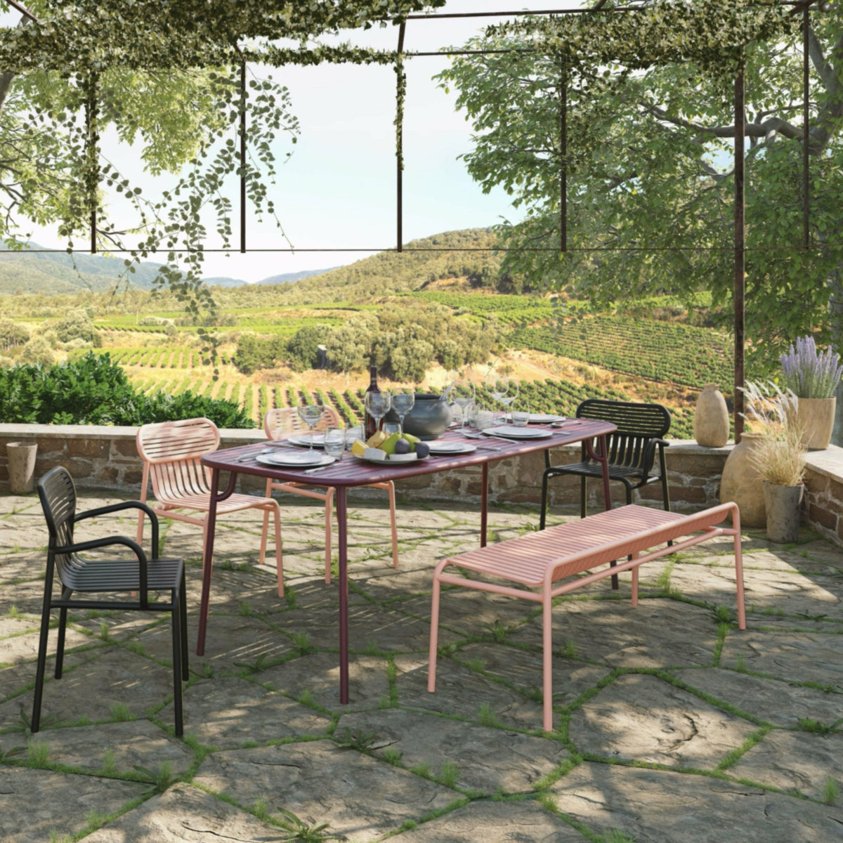 Table de jardin rectangulaire rose blush 180 cm Week end - Petite friture - The Cool Republic