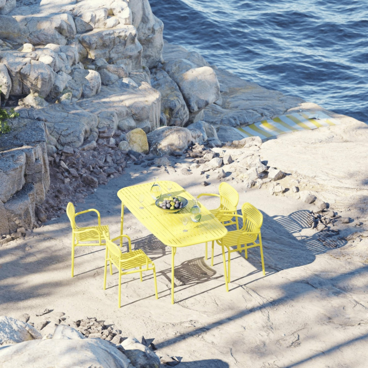 Table de jardin rectangulaire vert bouteille 220 cm Week end - Petite friture - The Cool Republic