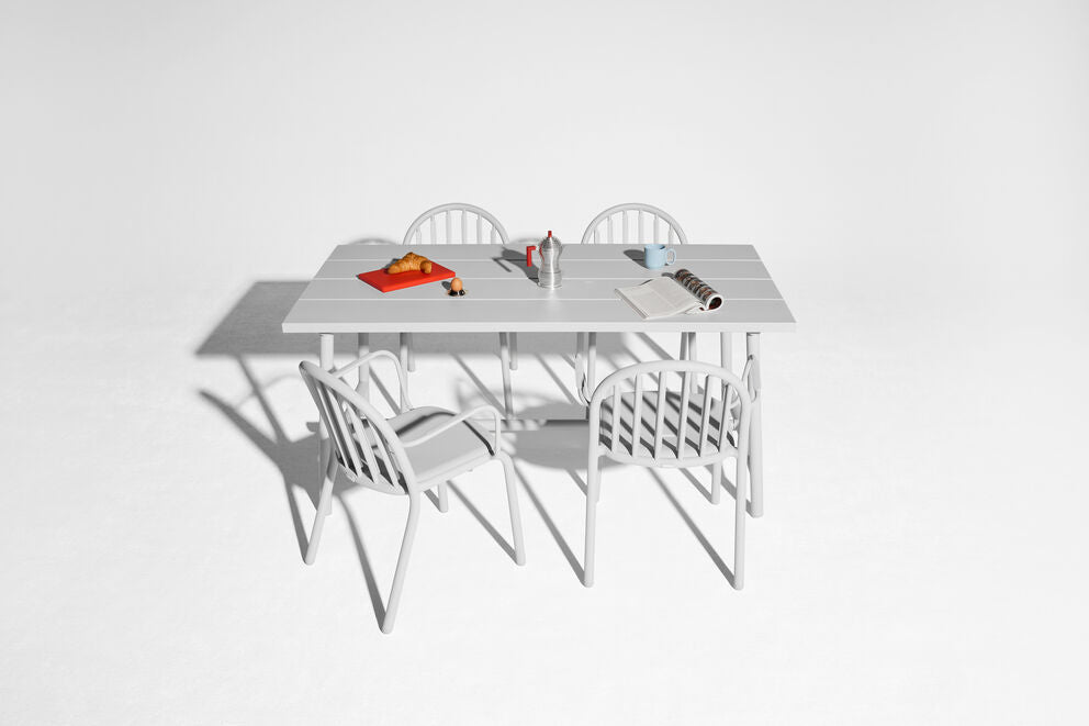 Table d'extérieur en aluminium gris clair 170x90x76cm Fred's - Fatboy - The Cool Republic