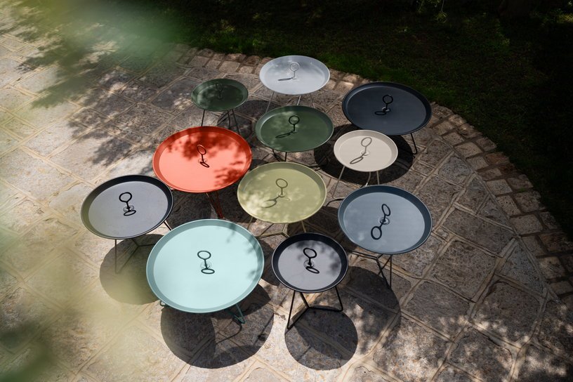 Table d'extérieur en aluminium jaune citron 45cm Eyelet - Houe - The Cool Republic