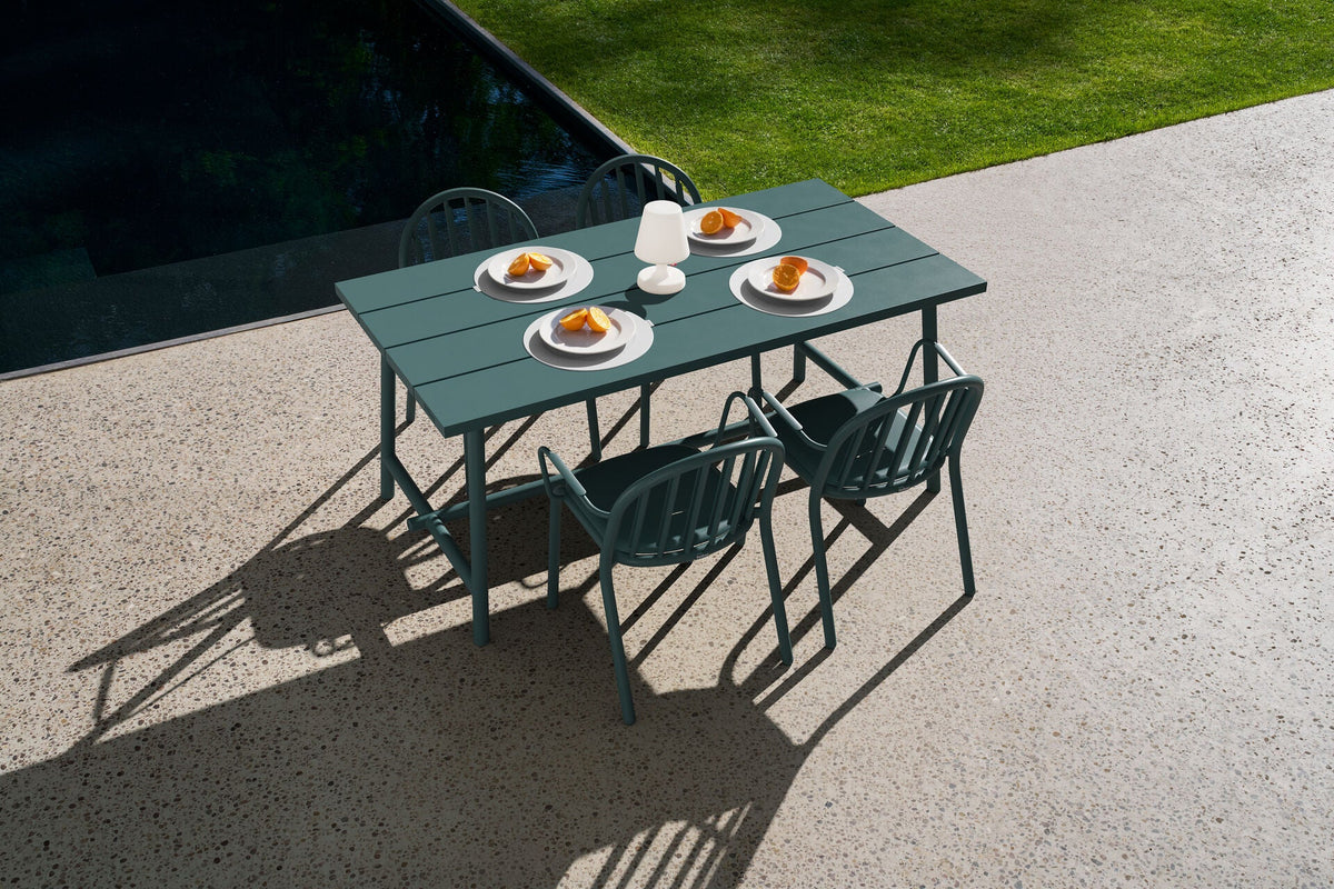 Table d'extérieur en aluminium vert 170x90x76cm Fred's - Fatboy - The Cool Republic