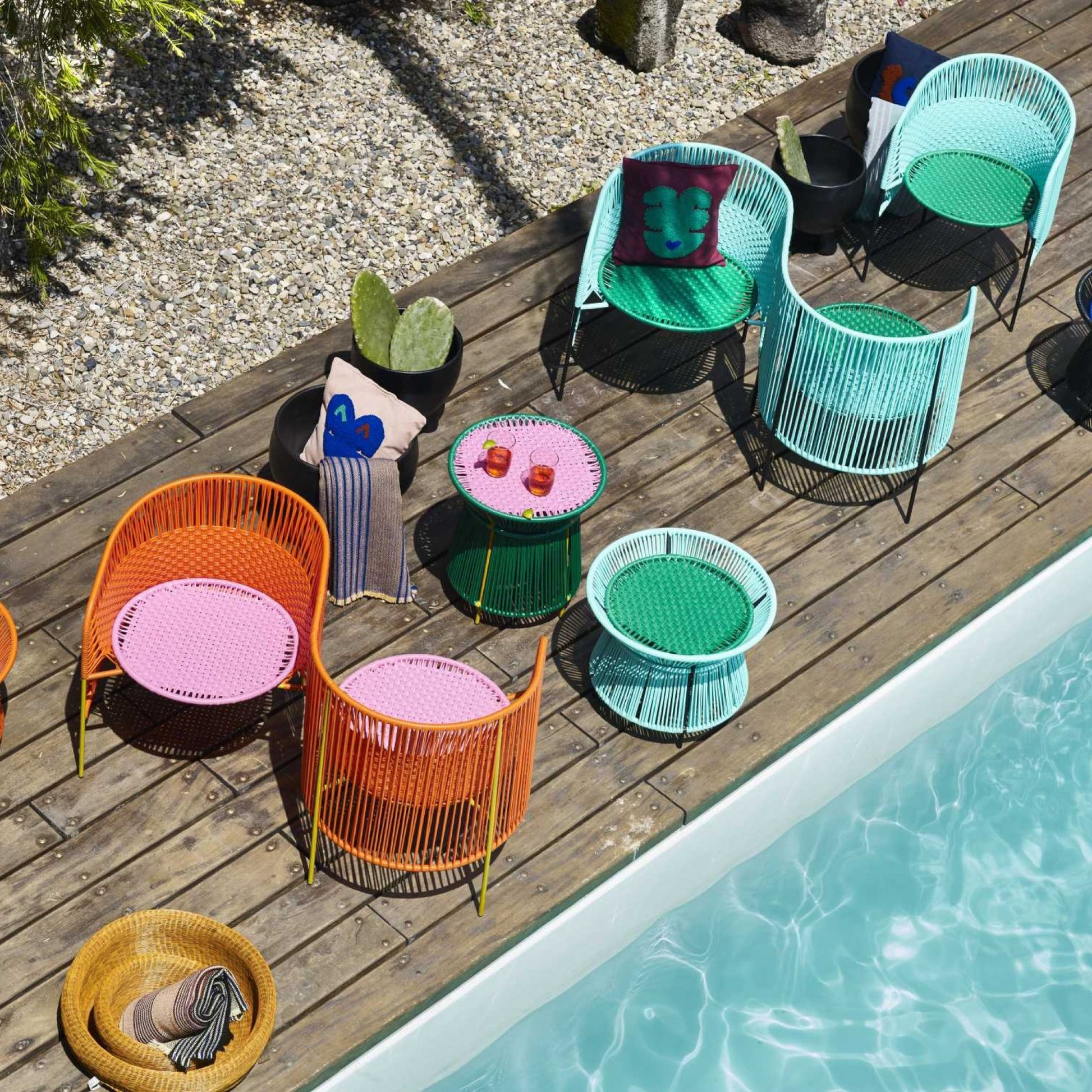 Table en acier bleu Caribe - Ames - The Cool Republic