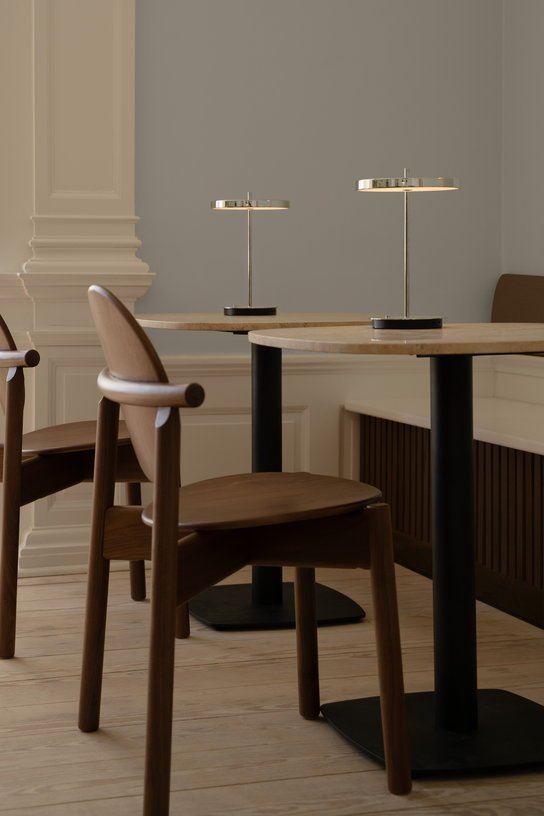 Table en acier noir et plateau en travertin cm Gather - Umage - The Cool Republic
