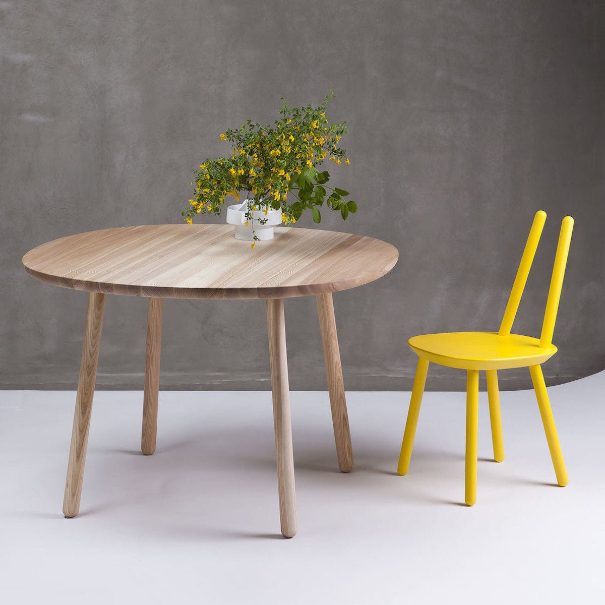 Table en bois naturel 90 cm Naïve - Emko - The Cool Republic