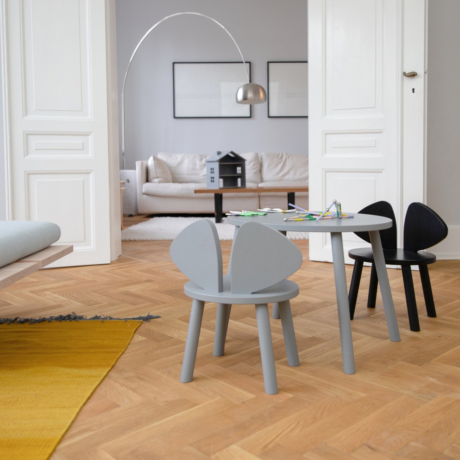 Table en chêne gris S Mouse - Nofred - The Cool Republic