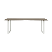 Table en chêne massif fumé et aluminium blanc 225 x 90 cm 70/70 - Muuto - The Cool Republic
