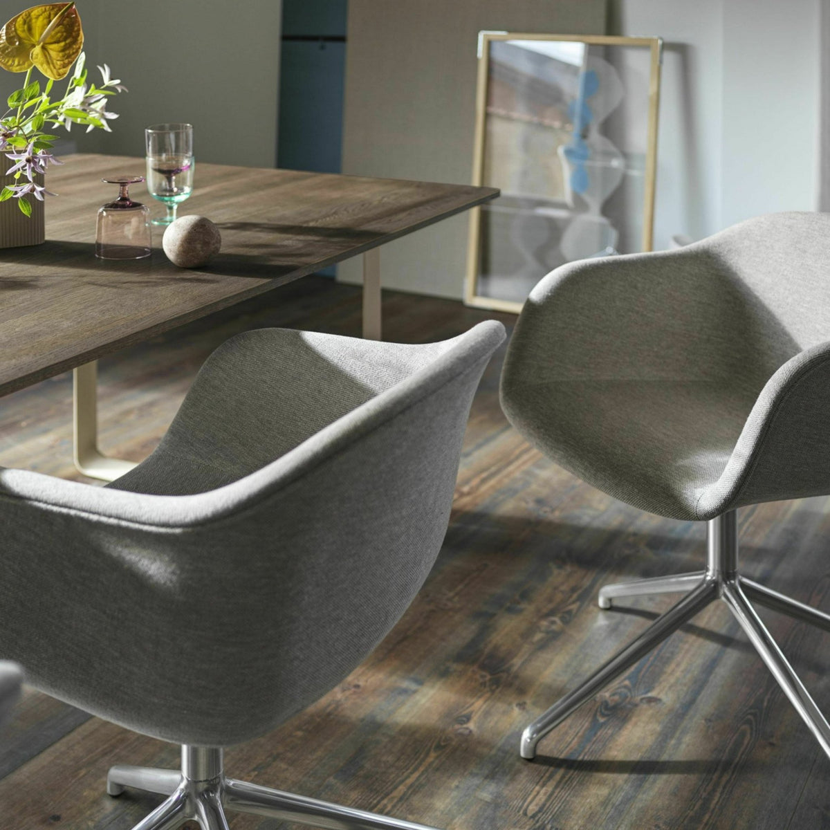 Table en chêne massif fumé et aluminium sable 295 x 108 cm 70/70 - Muuto - The Cool Republic