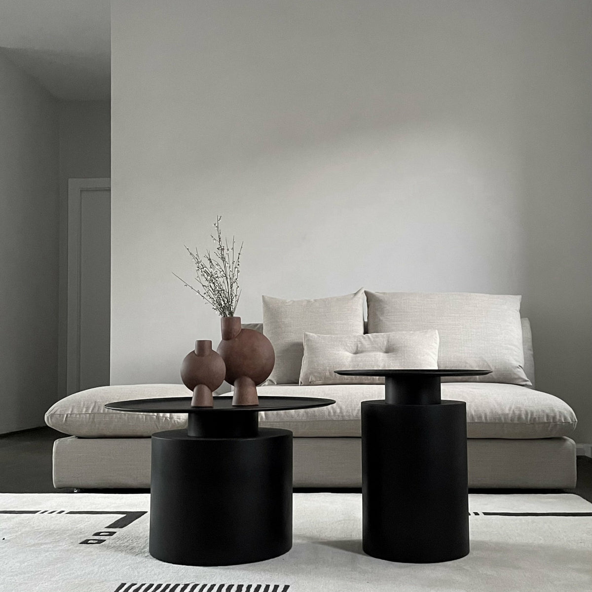 Table en métal noir basse Pillar - 101 Copenhagen - The Cool Republic