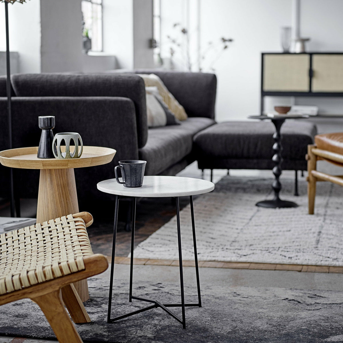 Table noire en aluminium Anka - Bloomingville - The Cool Republic