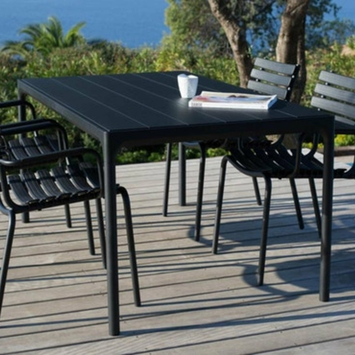 Table rectangulaire 210x90 cm en métal noir FOUR - Houe - The Cool Republic