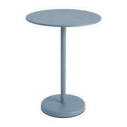 Table ronde d'extérieur en acier bleu ciel 70 x 95 cm Linear - Muuto - The Cool Republic