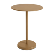 Table ronde d'extérieur en acier orange 70 x 95 cm Linear - Muuto - The Cool Republic