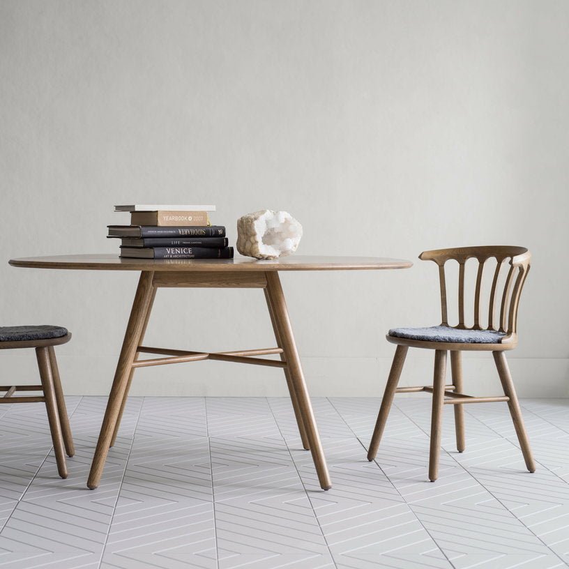 Table ronde en chêne huilé 140 cm San Marco - Hans K - The Cool Republic