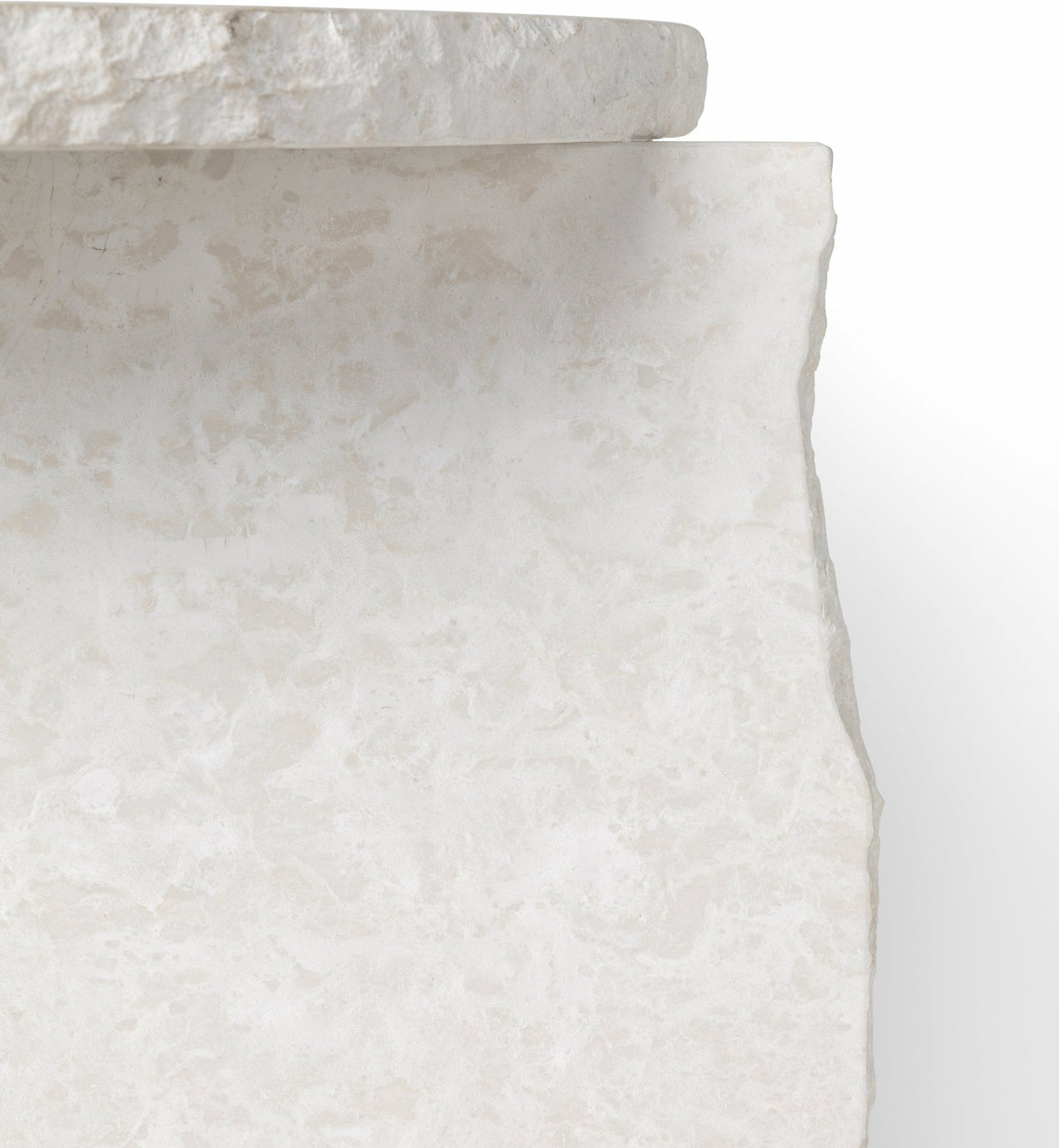 Table sculpturale minérale en marbre blanc 52 x 50 cm Bianco Curia - Ferm Living - The Cool Republic