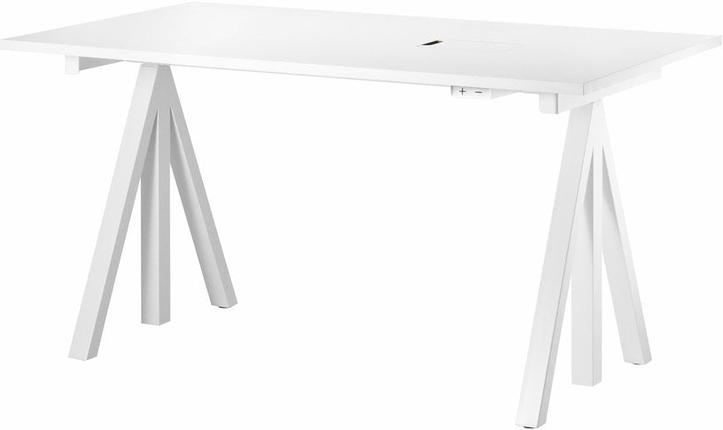 Tablette de bureau en blanc stratifié 140 x 78 cm Works - String furniture - The Cool Republic