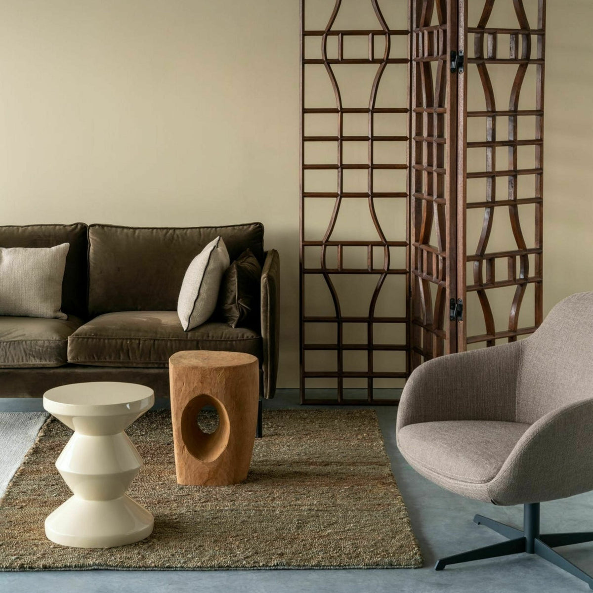 Tabouret beige laqué Zig Zag - Pols Potten - The Cool Republic