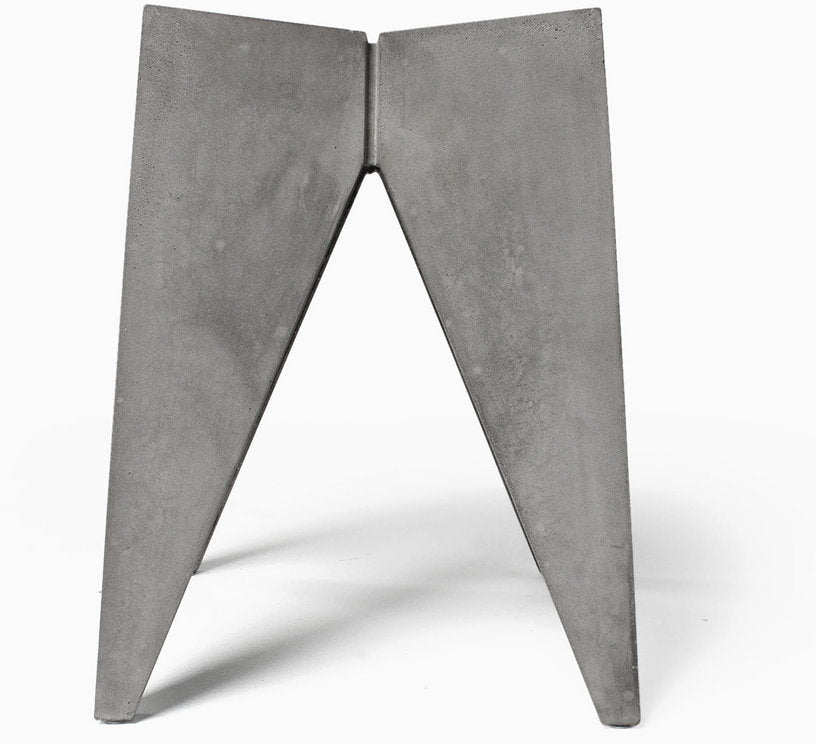 Tabouret contemporain en béton 35 x 35 x 45 Bridge - Lyon Béton - The Cool Republic