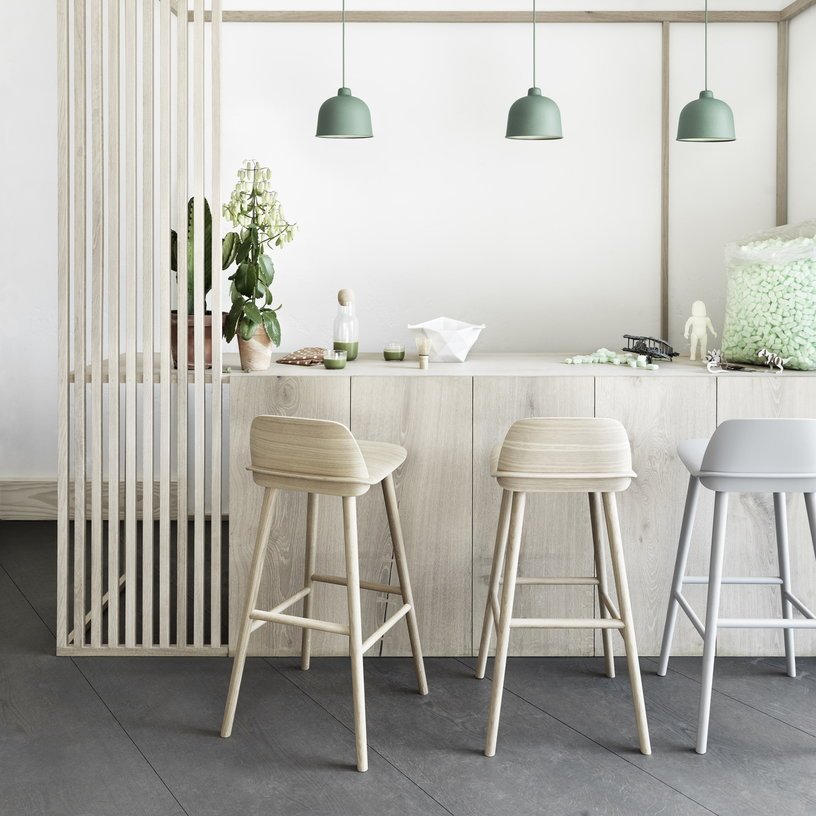 Tabouret de bar 65 cm noir Nerd - Muuto - The Cool Republic