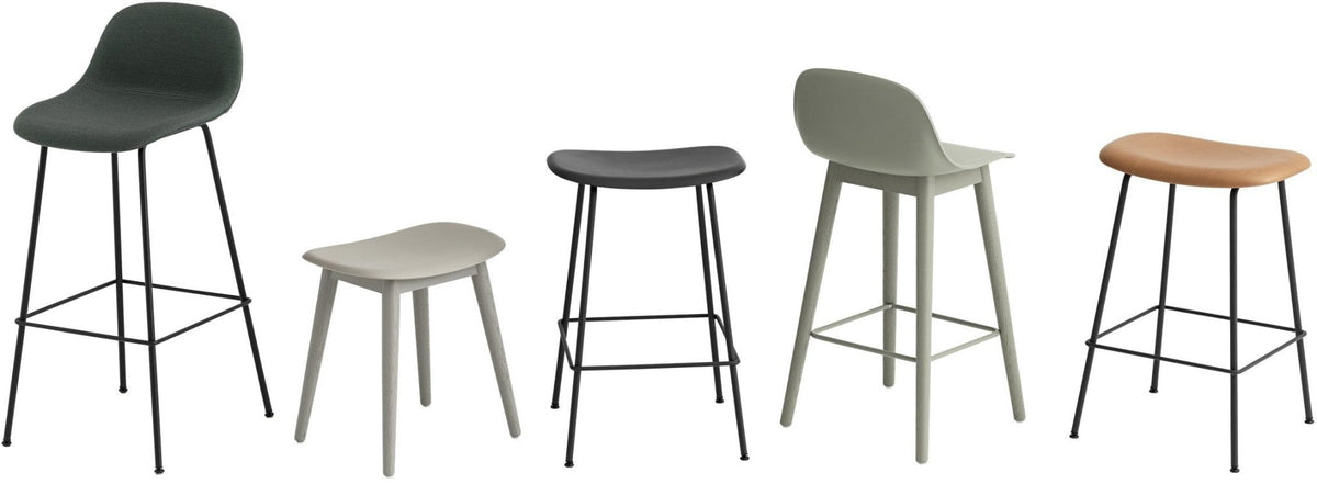 Tabouret de bar 65cm noir piétement en chêne Fiber - Muuto - The Cool Republic