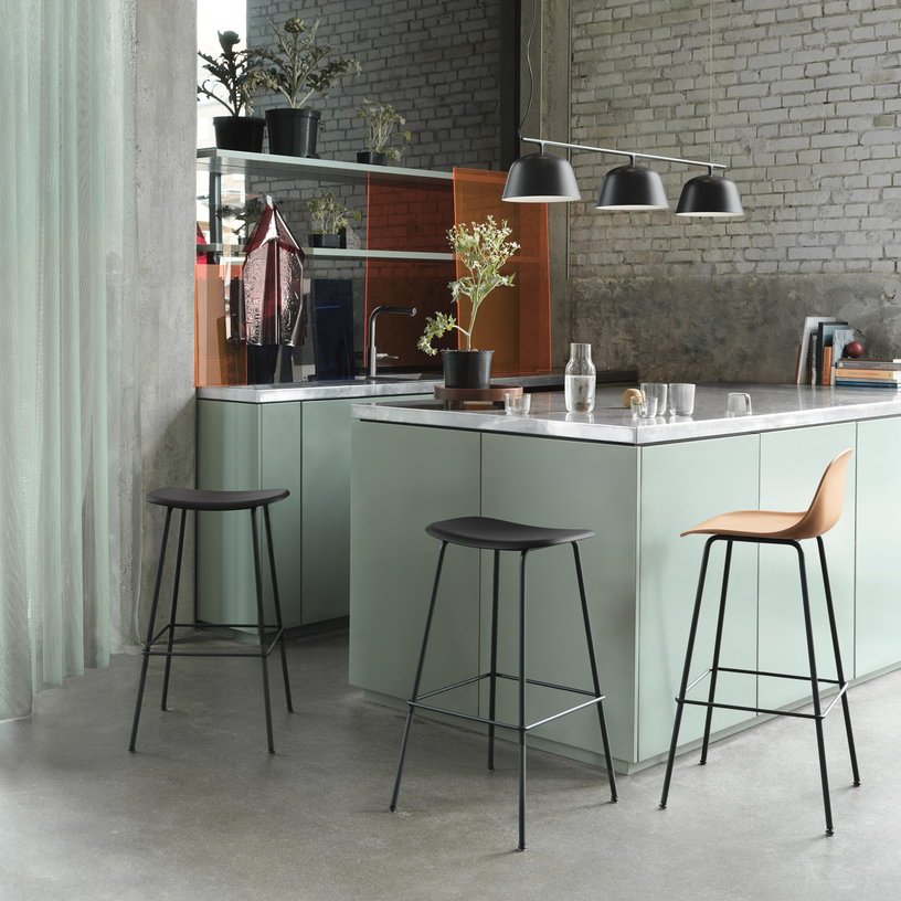 Tabouret de bar 65cm vert piétement tubes Fiber - Muuto - The Cool Republic