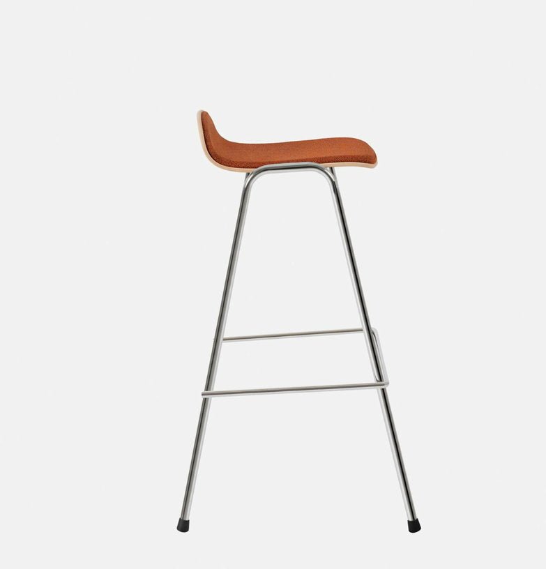 Tabouret de bar 75 cm en tissu rouge et cadre argenté Touchwood - Hem - The Cool Republic