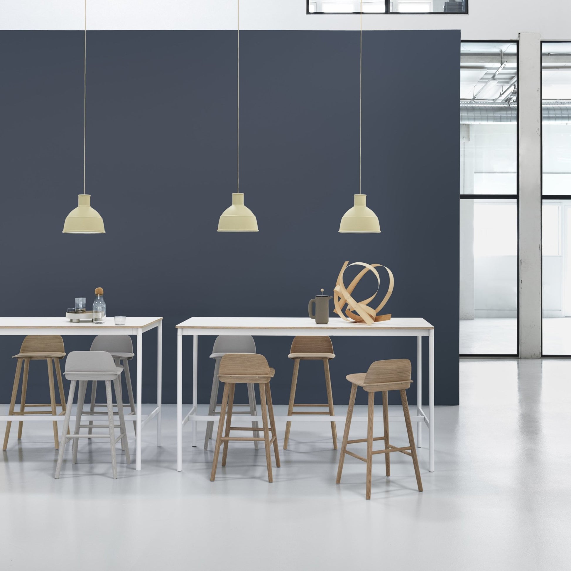 Tabouret de bar 75 cm gris Nerd - Muuto - The Cool Republic