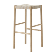 Tabouret de bar beige et piètement naturel Betty TK8 - &tradition - The Cool Republic