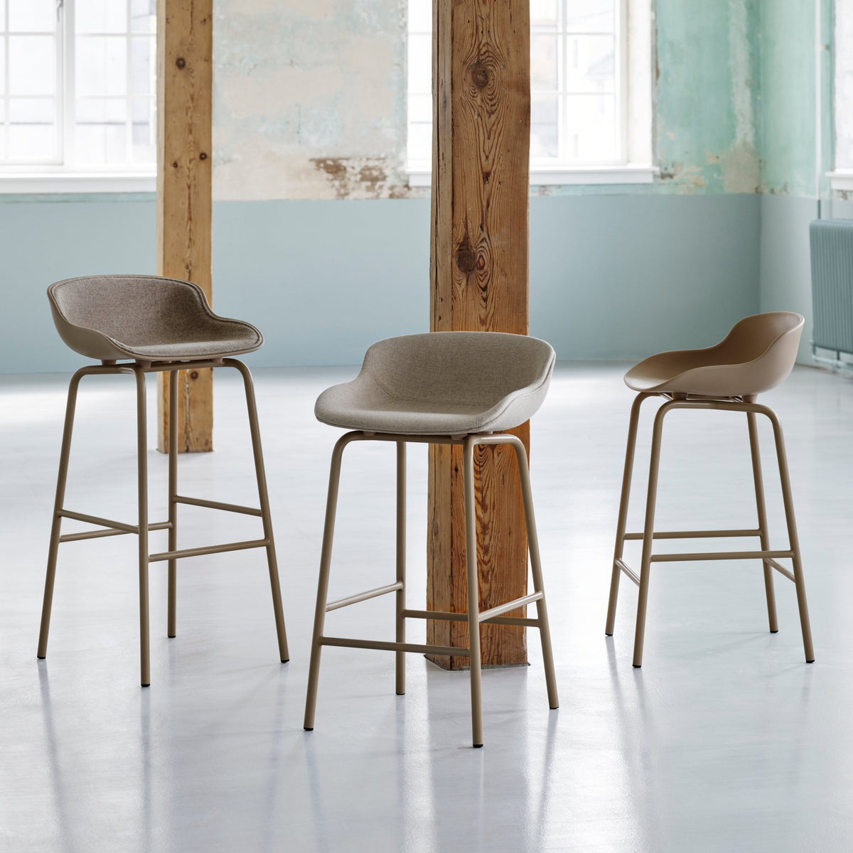 Tabouret de bar en acier et pp blanc 65 cm Hyg - Normann Copenhagen - The Cool Republic
