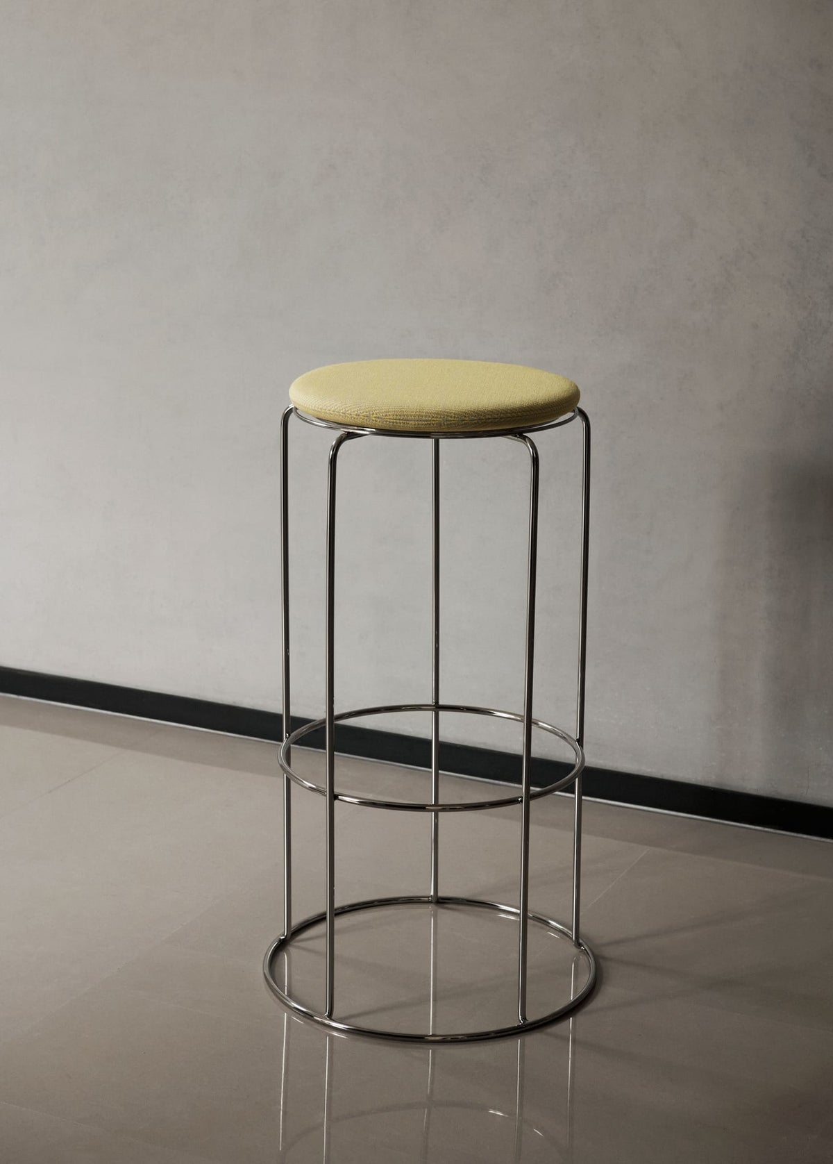 Tabouret de bar en acier poli miroir argenté 44x44x75cm Wire VP16 - &tradition — vue 4