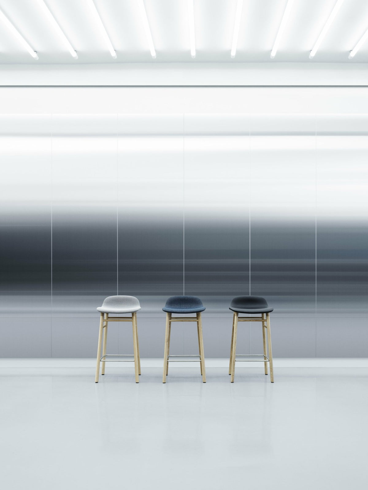 Tabouret de bar en chêne naturel et pp vert 75 cm Form - Normann Copenhagen - The Cool Republic