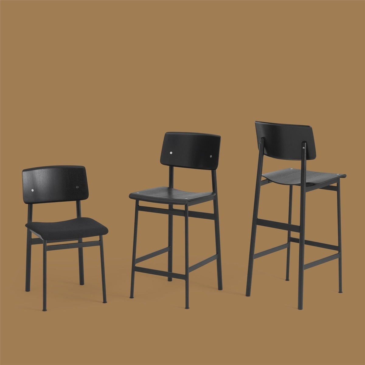 Tabouret de bar en chêne noir et noir 75 cm Loft - Muuto - The Cool Republic