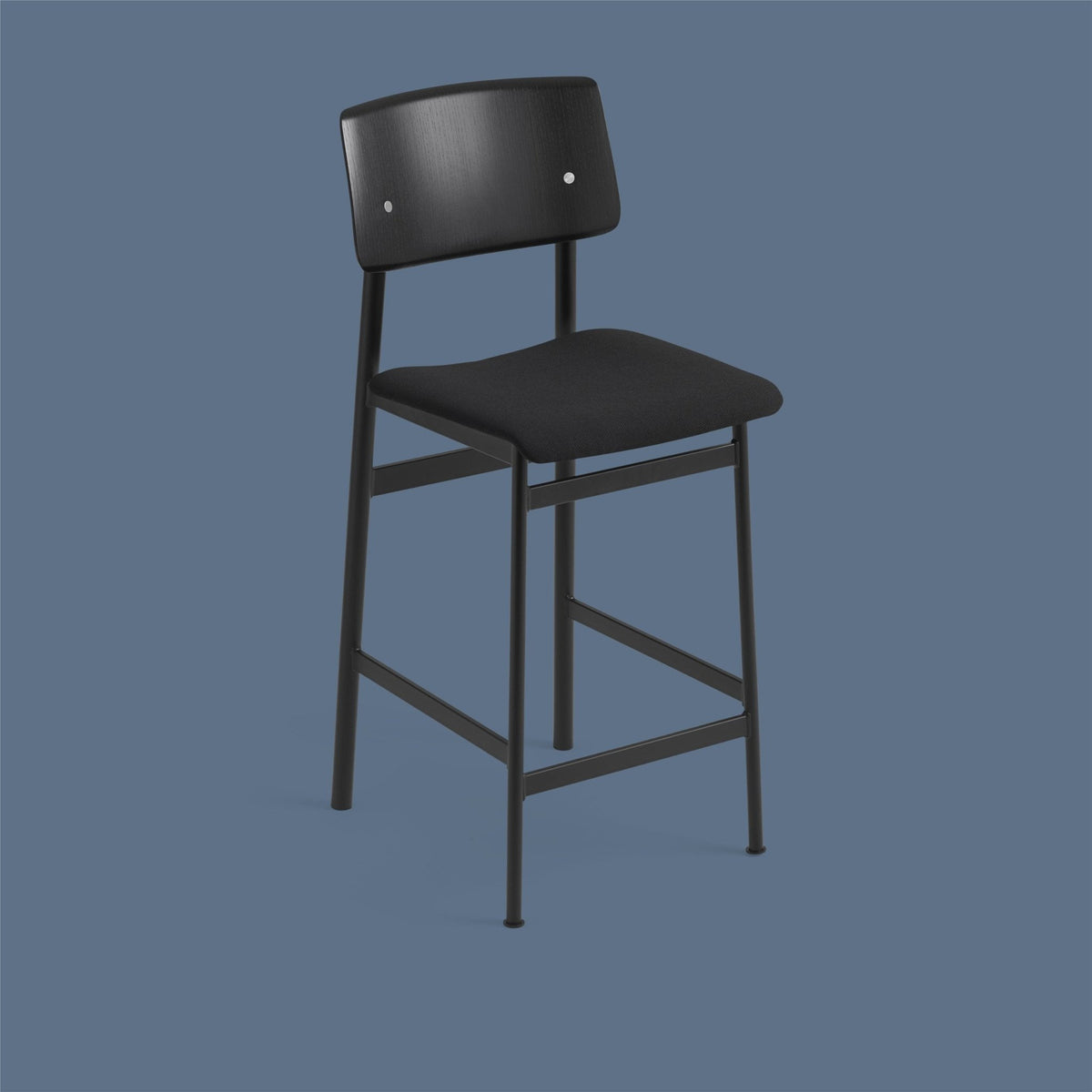 Tabouret de bar en chêne noir et noir 75 cm Loft - Muuto - The Cool Republic