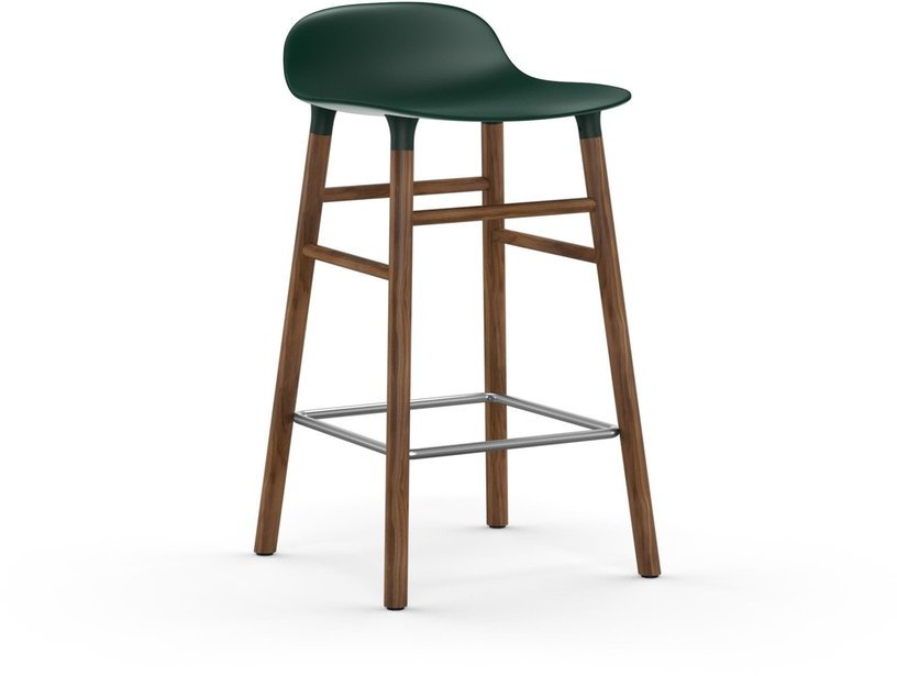 Tabouret de bar en noyer naturel et pp vert 65 cm Form - Normann Copenhagen - The Cool Republic
