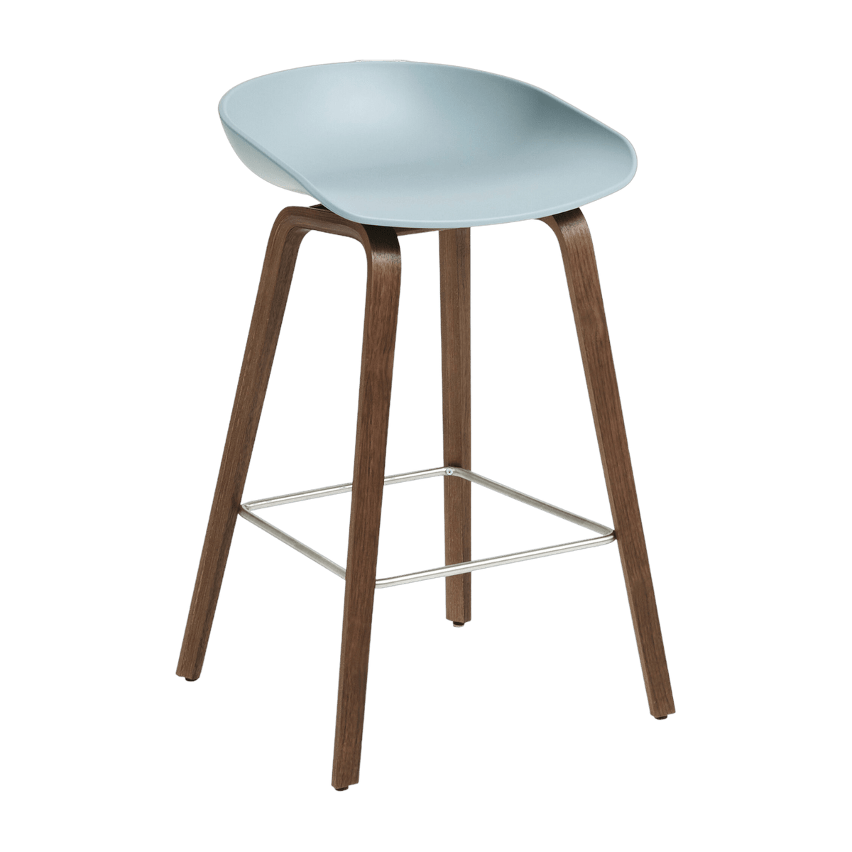 Tabouret de bar en plastique recyclé dusty blue et pieds en noyer 65 cm AAS 32 2.0 - HAY - The Cool Republic