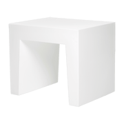 Tabouret de jardin blanc en matières recyclées Concrete - Fatboy - The Cool Republic
