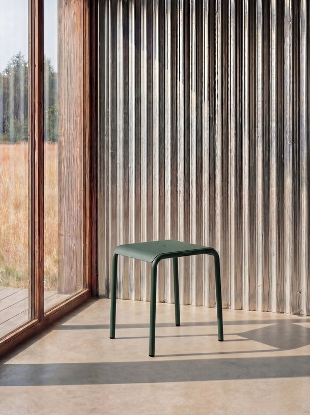 Tabouret de jardin en acier thermolaqué inoxydable vert forêt 42x40x45cm Panorama - TIPTOE - The Cool Republic