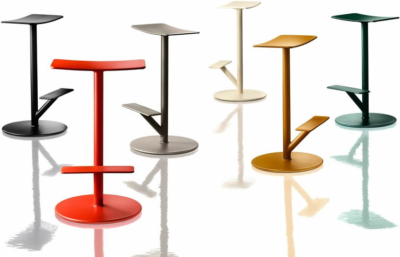 Tabouret en acier mat 76 cm gris Sequoia - Magis - The Cool Republic
