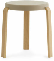 Tabouret en chêne beige TAP Sand - Normann Copenhagen - The Cool Republic