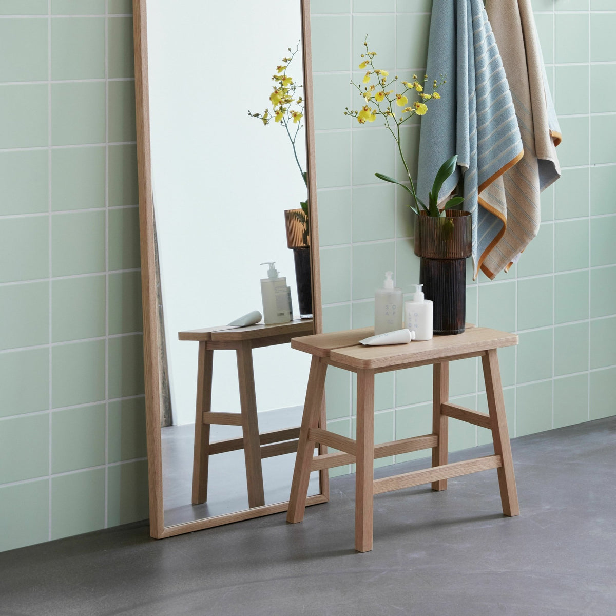 Tabouret en chêne clair - Hübsch - The Cool Republic