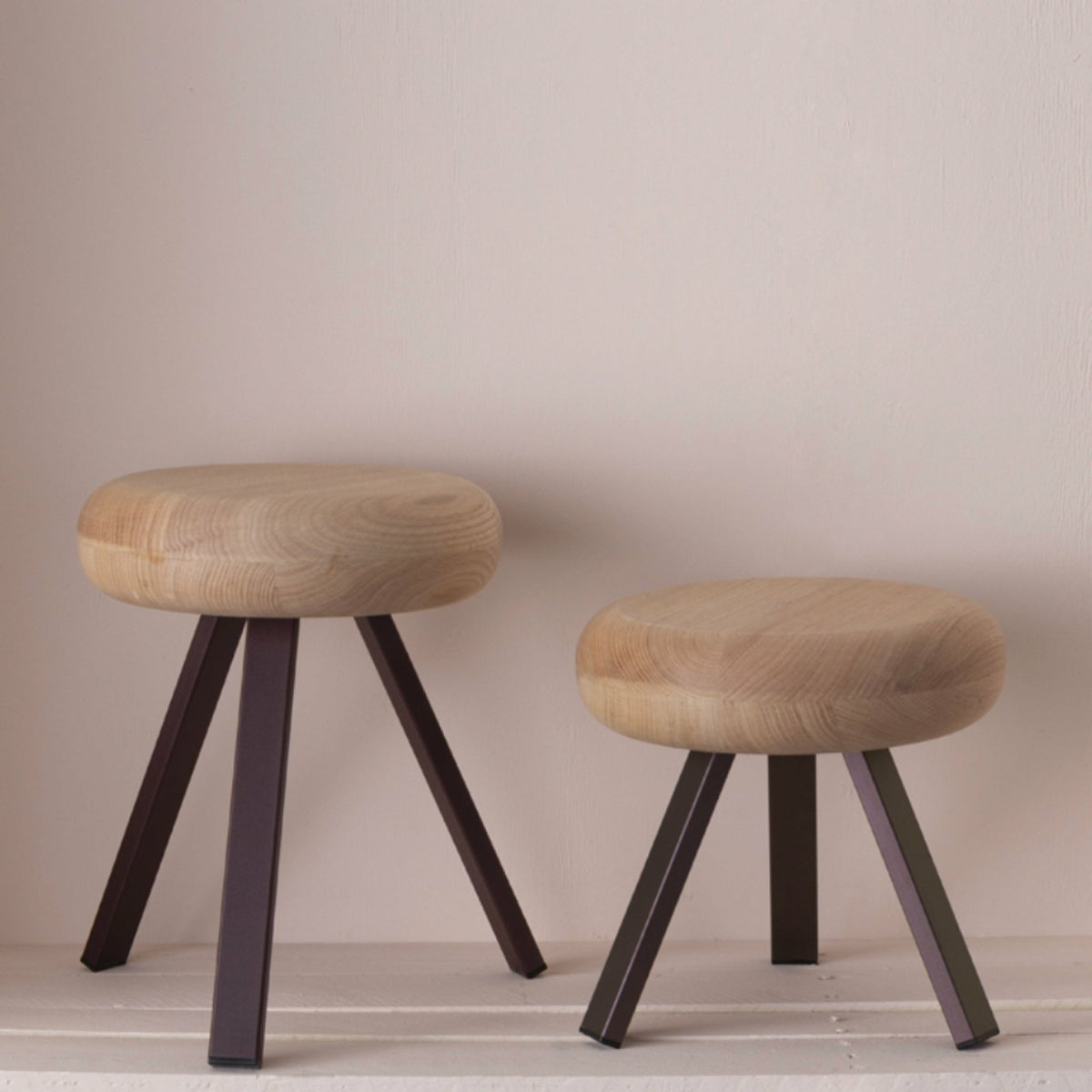 Tabouret en chêne et acier crème 35 cm Smack - Matière Grise - The Cool Republic